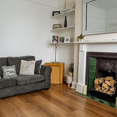 Sunny Seaside Beach House Lytham Centre Sleeps 8 Lytham St Annes Bagian luar foto