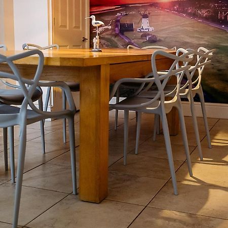 Sunny Seaside Beach House Lytham Centre Sleeps 8 Lytham St Annes Bagian luar foto