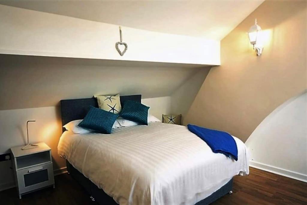 Sunny Seaside Beach House Lytham Centre Sleeps 8 Lytham St Annes Bagian luar foto