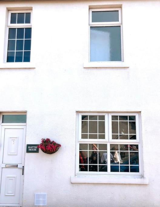 Sunny Seaside Beach House Lytham Centre Sleeps 8 Lytham St Annes Bagian luar foto