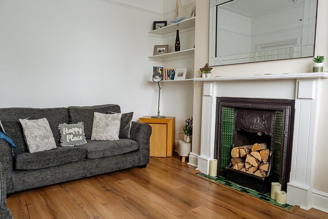 Sunny Seaside Beach House Lytham Centre Sleeps 8 Lytham St Annes Bagian luar foto
