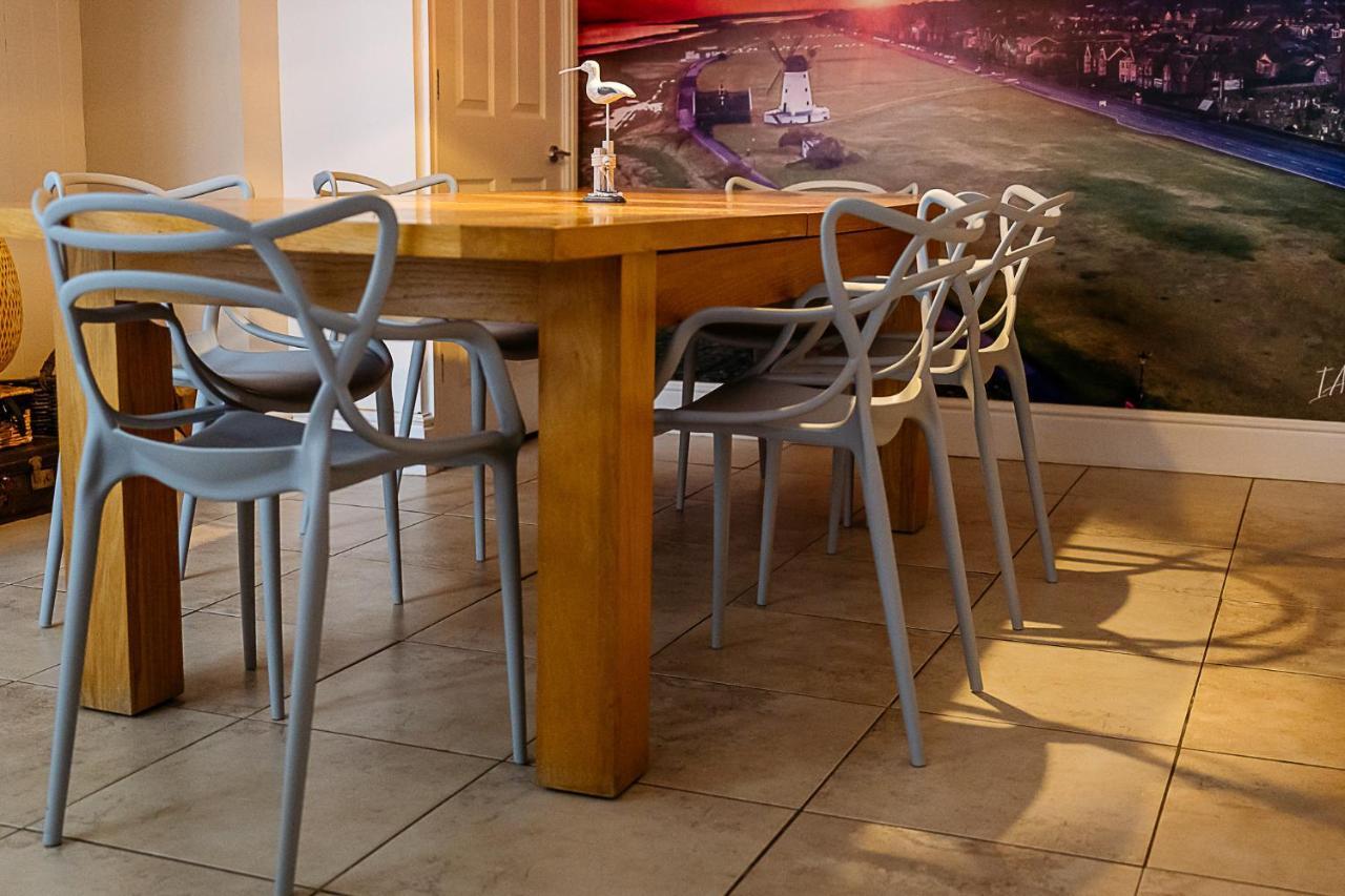 Sunny Seaside Beach House Lytham Centre Sleeps 8 Lytham St Annes Bagian luar foto